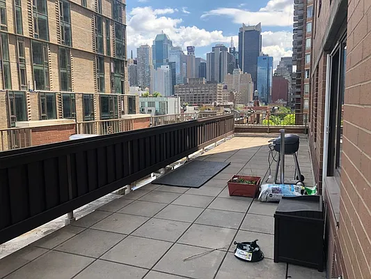 Rented by The Dermot Realty Management Company | media 31