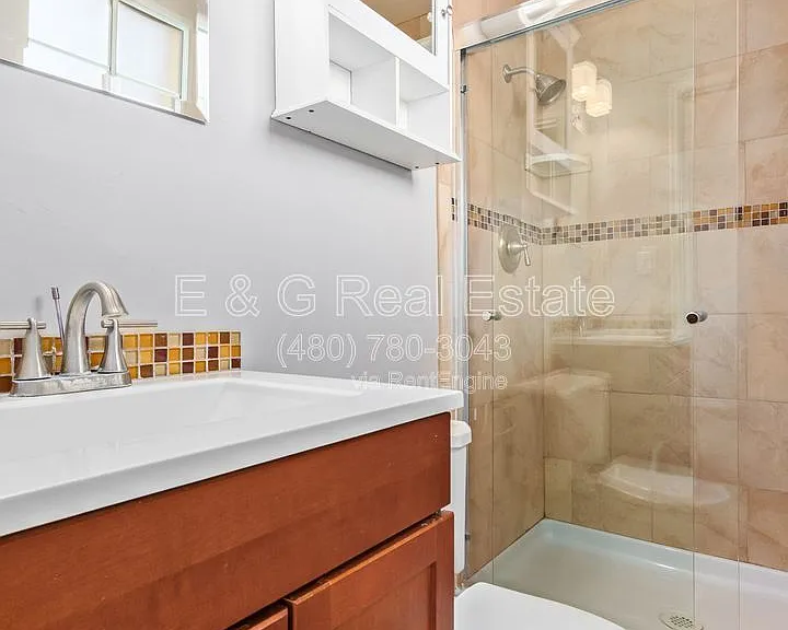 1918 E Palmcroft Dr — Photo 20