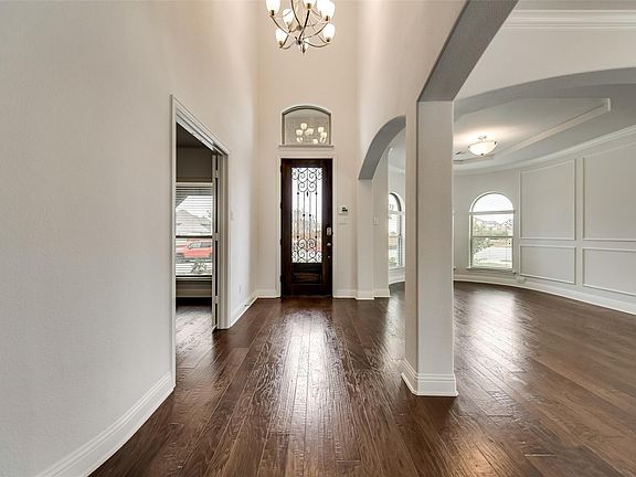 4th image of 12589 Settlers Dr