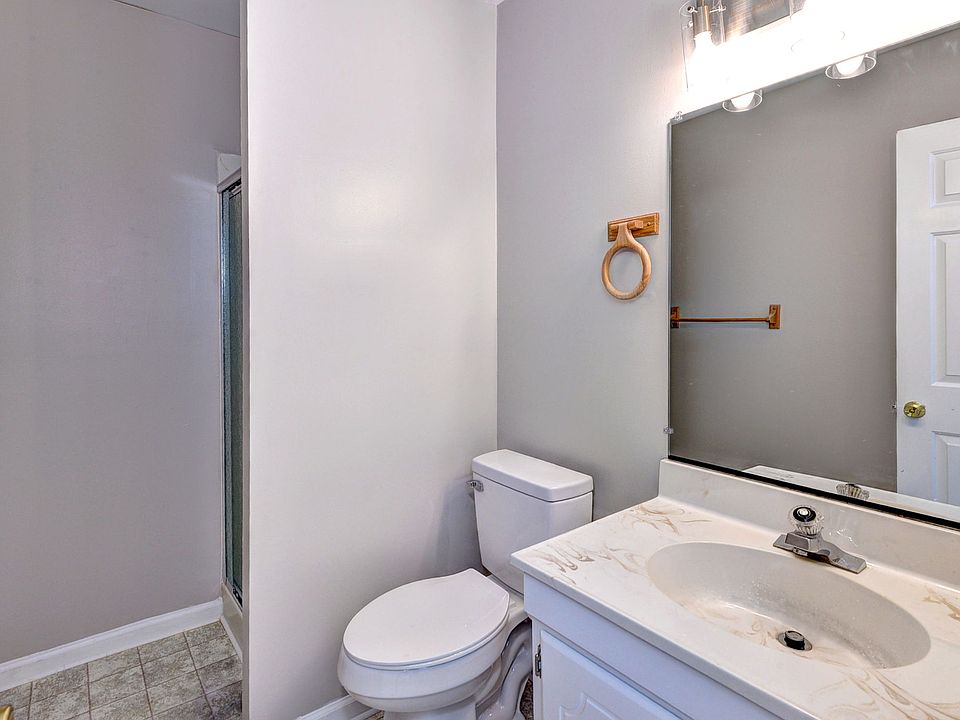 1st image of 302 Patriot Ln APT F
