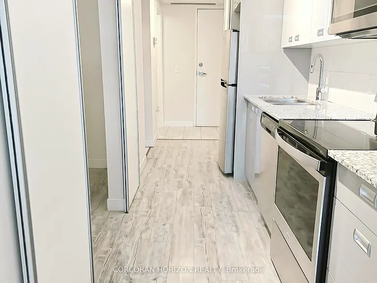 257 Hemlock St #417 — Photo 5