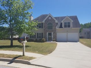 5011 Autumn Green Ct, Fairburn, GA 30213