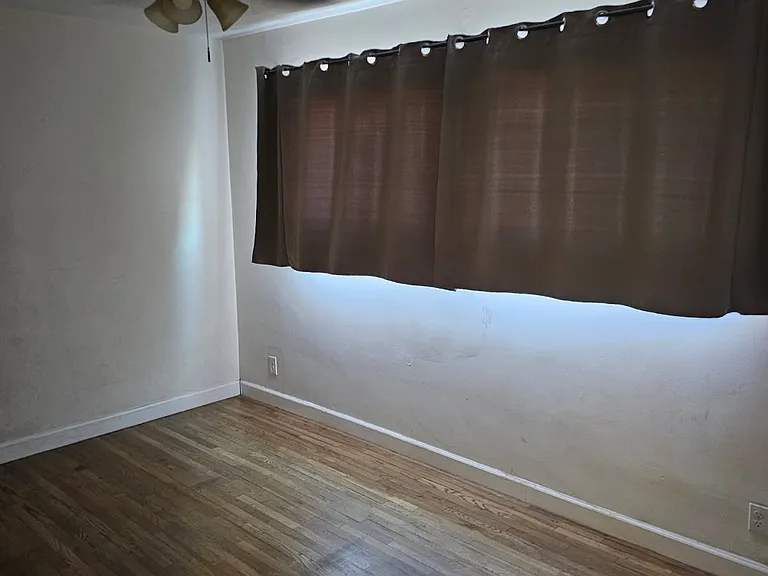 12136 Burbank Blvd #102 — Photo 8