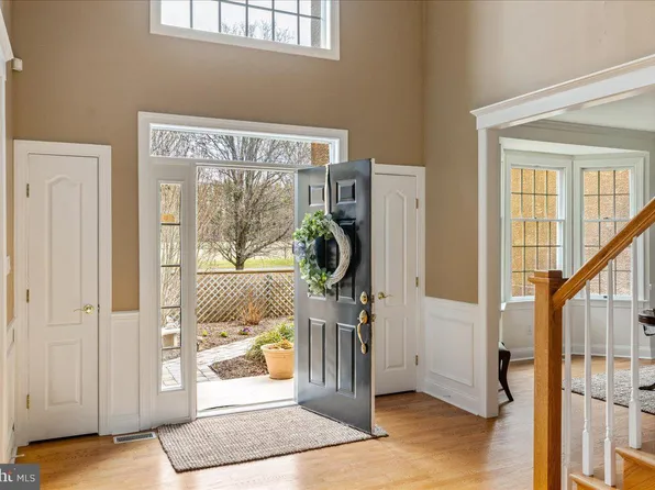 4358 Bergstrom Rd, Doylestown, PA 18902