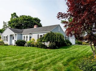 89 Forest Ave, Cranston, RI 02910
