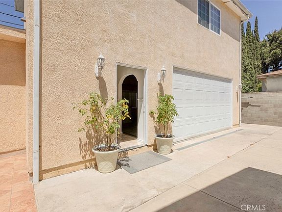2nd image of 6641 Agnes Ave