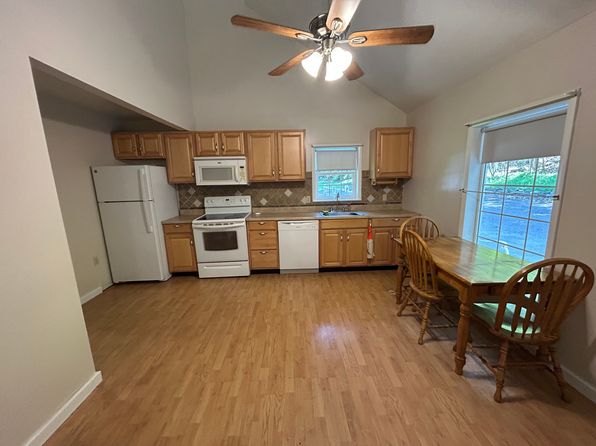 345 Woodlawn Ave