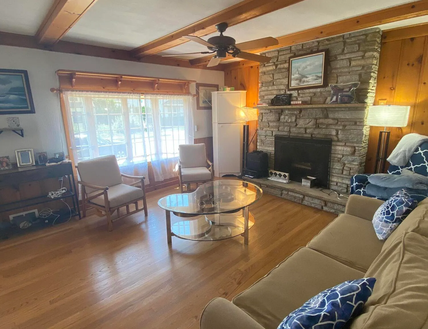 4 bed, 1622 sqft, $2,200 — Photo 1
