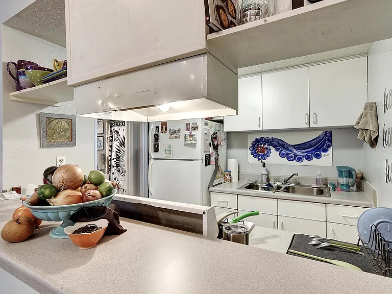 5012 Duval St #202 — Photo 21