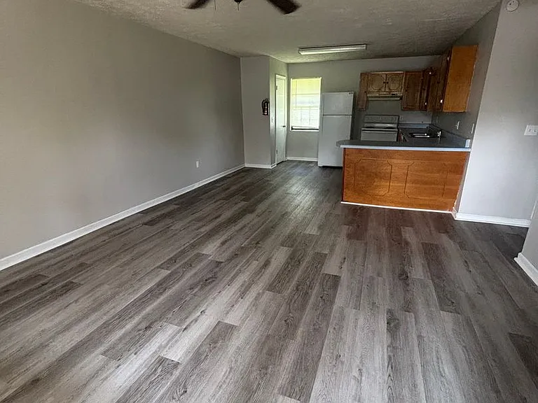 105 Wheeler Dr — Photo 15