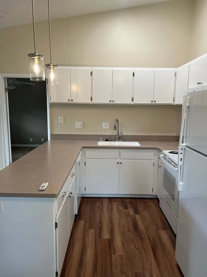 Apartments for Rent in Chico CA | Swimming Pool, Clubhouse & Covered Parking — Photo 4