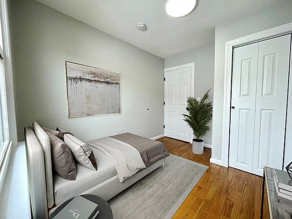 5th image of 288 Fairbanks Ave #2