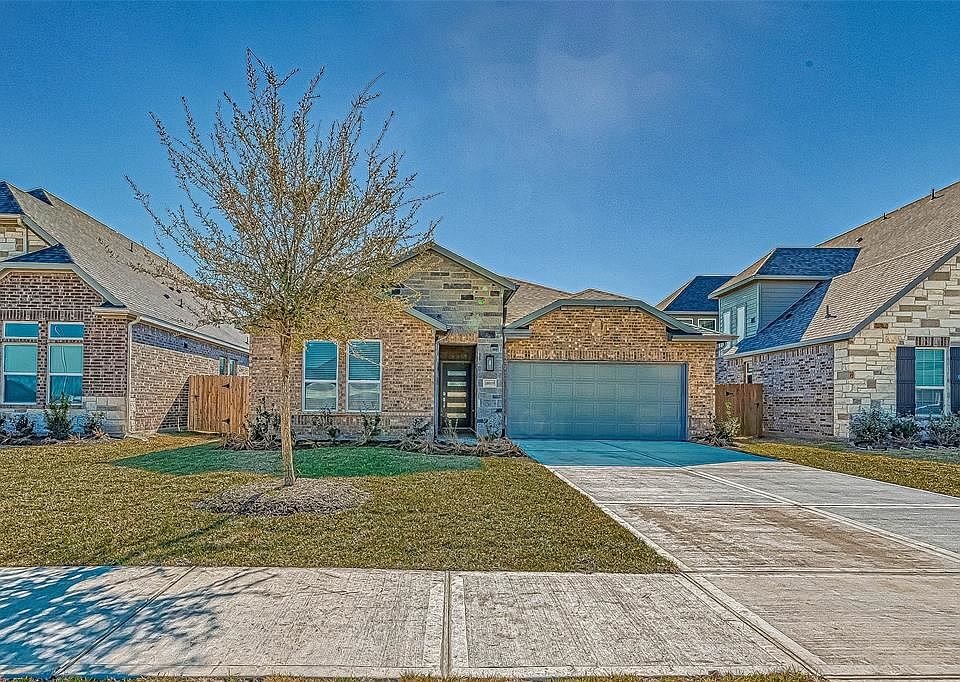 1st image of 18019 Grand Vista Hills Ln