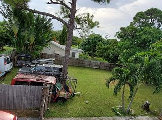 Anna Ln, West Palm Beach, FL 33406