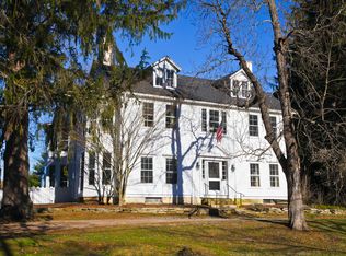 29 Prospect Hill Rd, Stockbridge, MA 01262