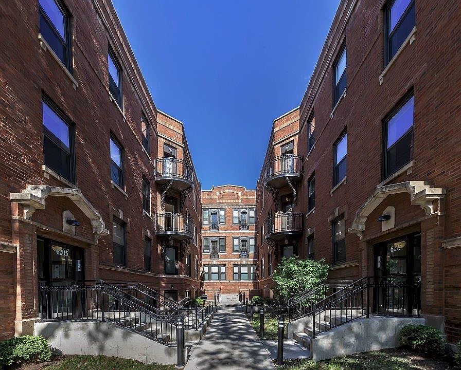 1st image of 6209 S Langley Ave #102
