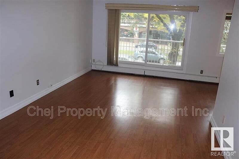 Edmonton Apartment for rent - 2 Bedrooms — photo 5
