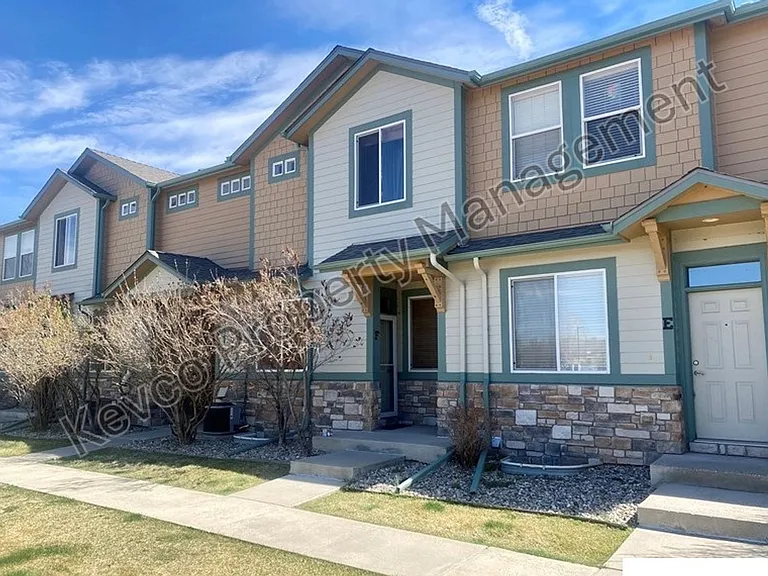 2851 Kansas Dr #F — Photo 1