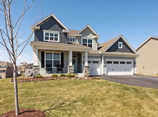 2524 Fieldstone Dr, Victoria, MN 55386