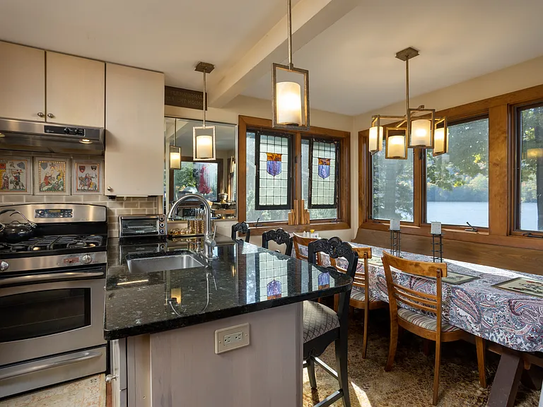 10 Juniper Ln — Photo 33