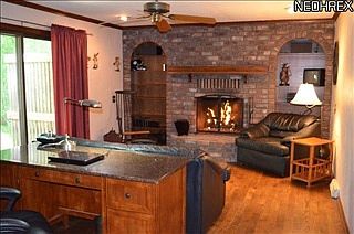 3rd image of 434 Forest Ln