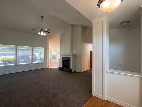 4th image of 108 Sandridge Way