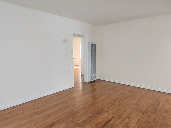 5th image of 15626-15632 Grevillea Ave #297