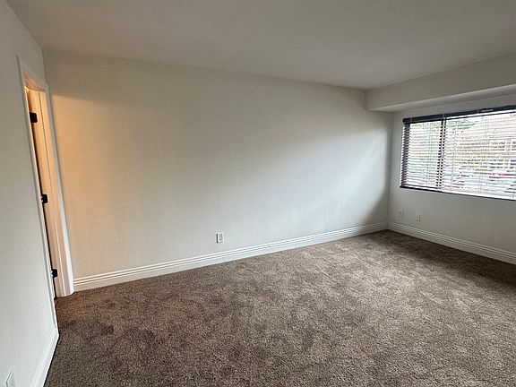 4th image of 8450 Via Mallorca Unit 233