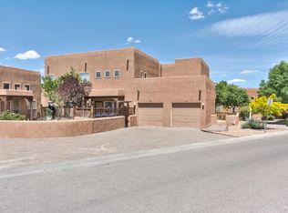 1727 Violetas Rd NW, Albuquerque, NM 87104