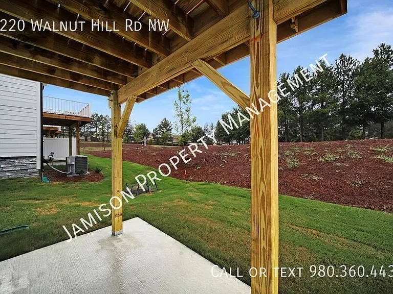 9220 Walnut Hill Rd NW — Photo 31