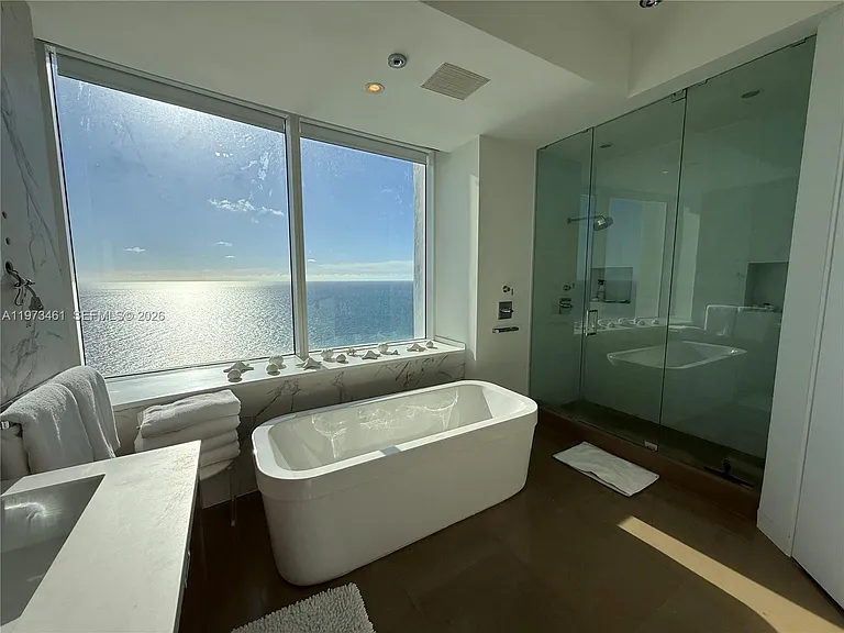 18101 Collins Ave #5509 — Photo 16