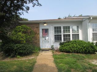 41A Cambridge Cir, Manchester, NJ 08759