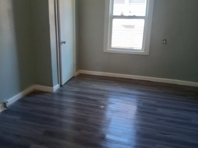 803 Richmond Ave — Photo 10