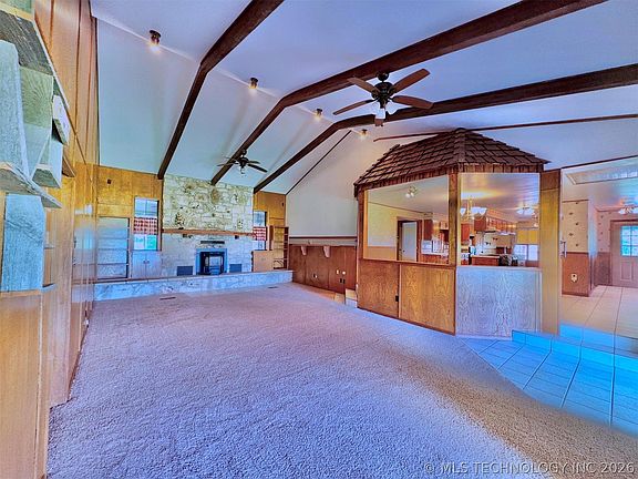 3rd image of 2343 E 2050th Rd