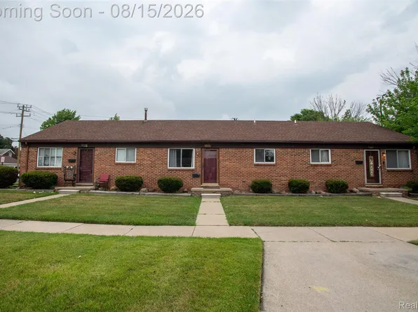 2172 Philomene Blvd, Lincoln Park, MI 48146