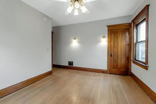 5th image of 2514 Delaware Ave #2