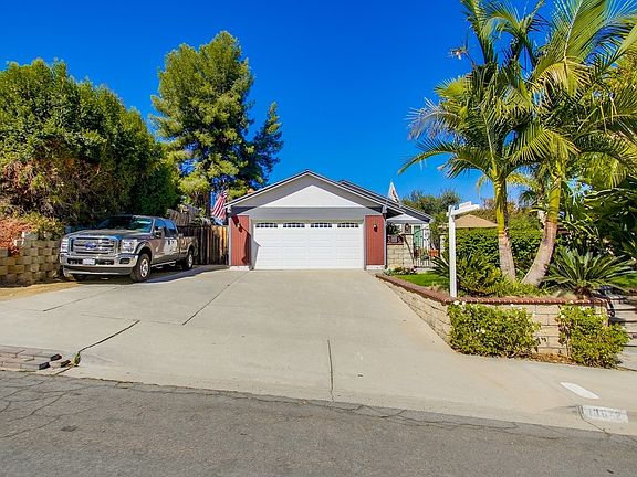 2nd image of 13672 Avenida Del Charro