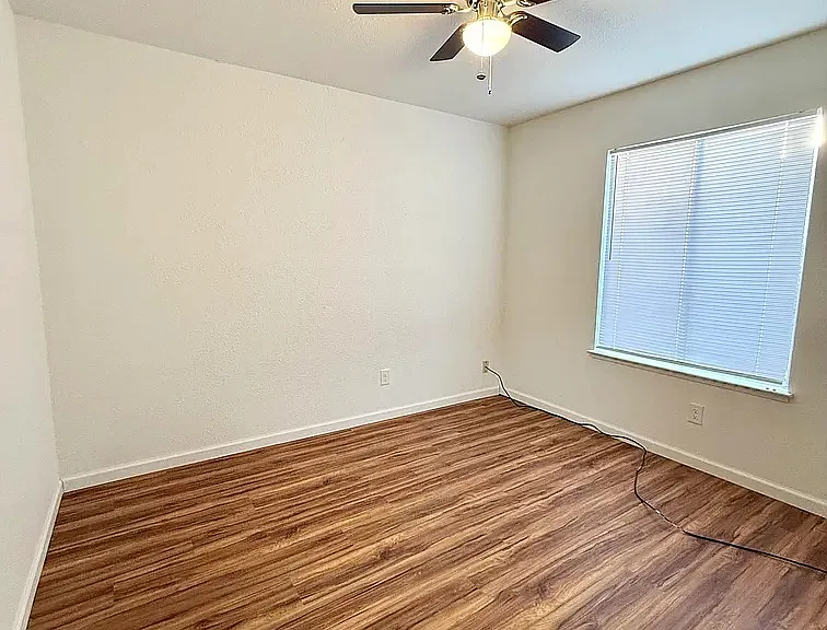 4535 W Paradise Ave — Photo 8