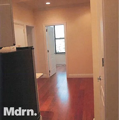 Rented by Mdrn Residential | media 4