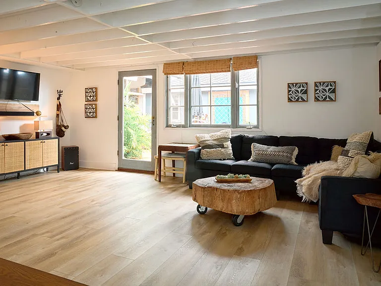 6328 Frondosa Dr — Photo 65