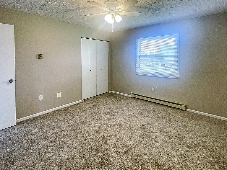 1312 Spring Village Dr — Photo 13