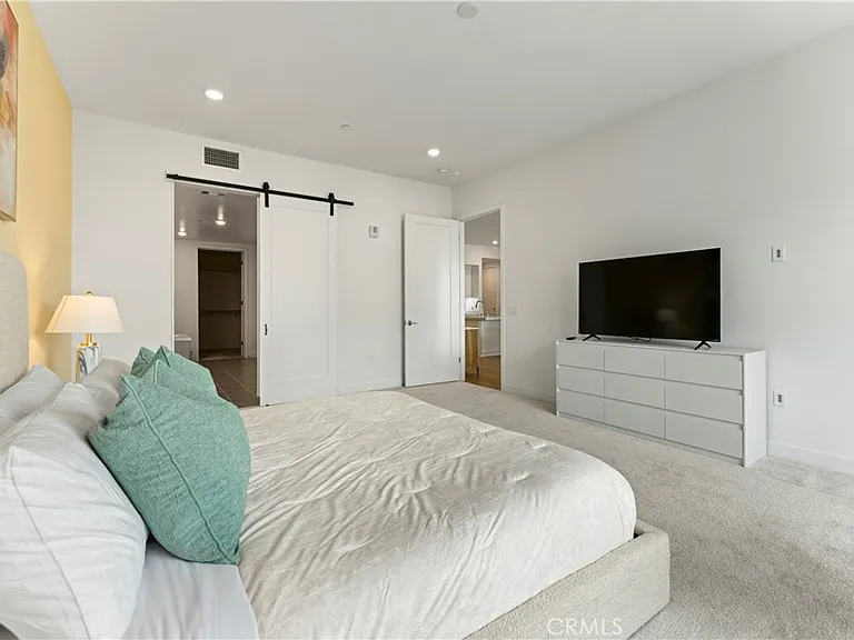 2602 Rivington — Photo 14