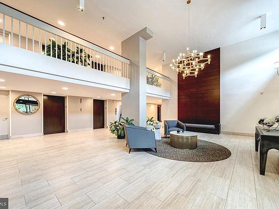 3rd image of 2300 Pimmit Dr APT 605