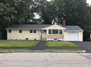 24 Claridge Dr, Worcester, MA 01602