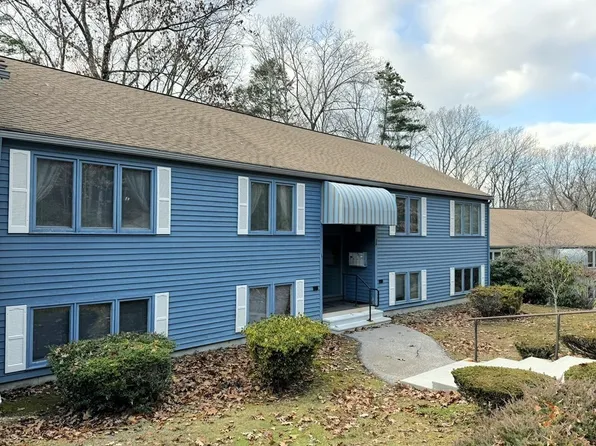 28 Maria Ave APT C, Southbridge, MA 01550