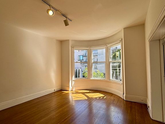 4th image of 1717 Jones St
