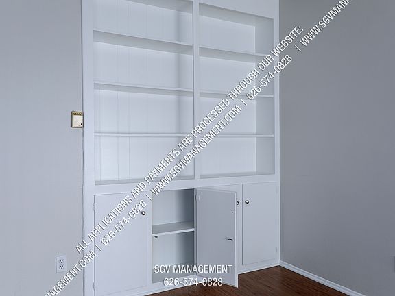 3rd image of 213 E Live Oak St #P