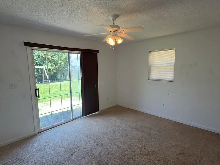 436 Dion Dr — Photo 4