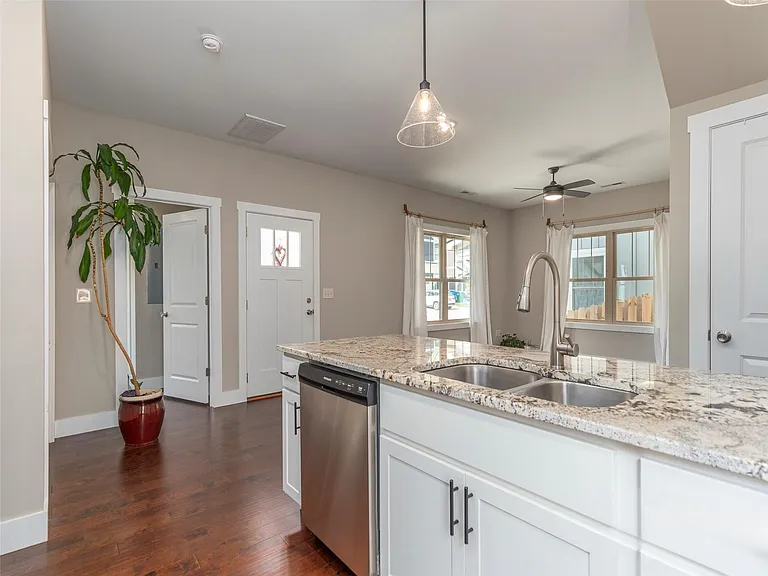 41 Wheeler Rd — Photo 8