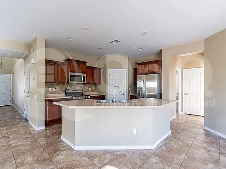 11053 E Silver Springs Ave — Photo 15